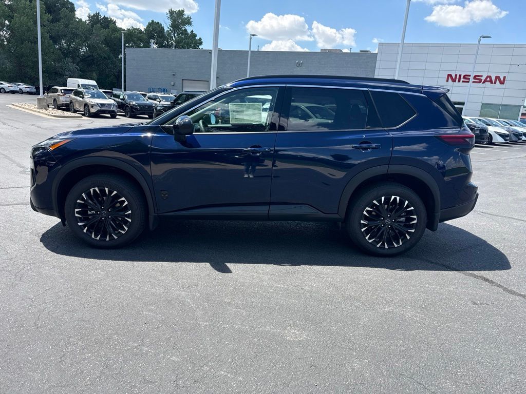 2026 Nissan Rogue Dark Armor - Photo 7