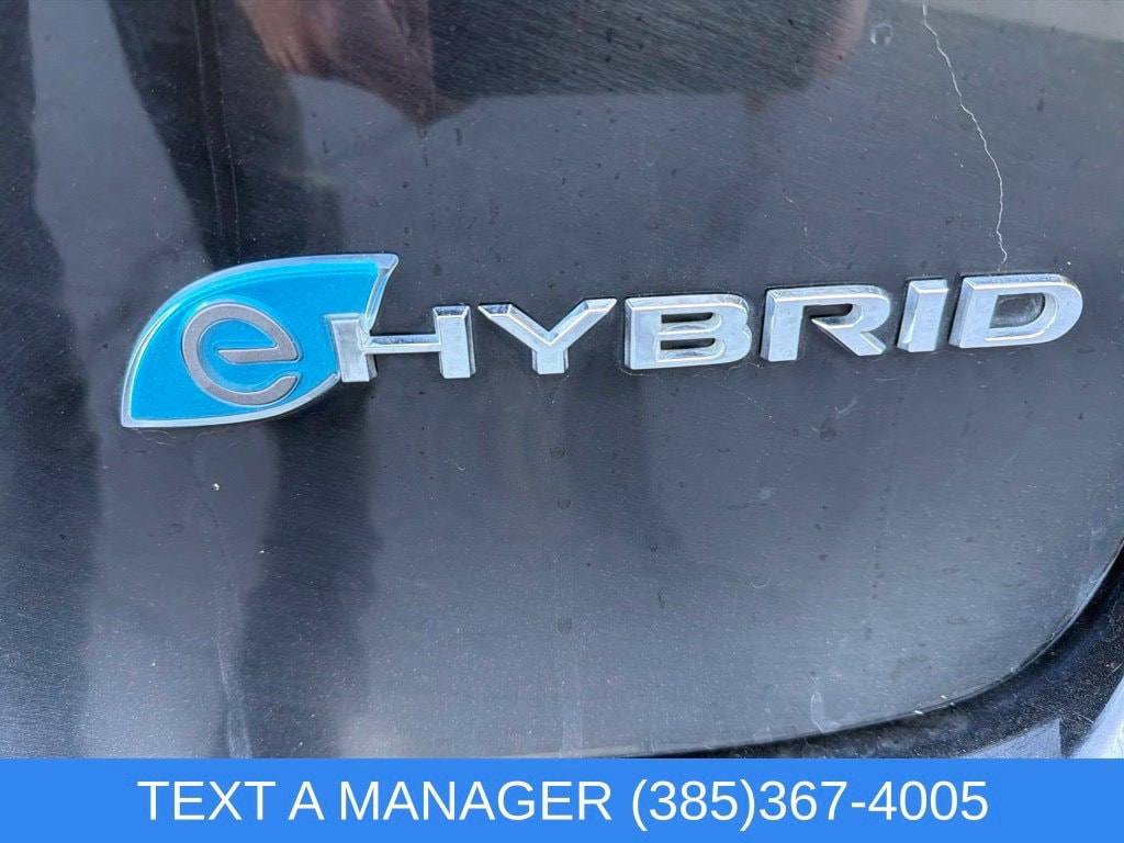 2024 Chrysler Pacifica PHEV Select - Photo 11