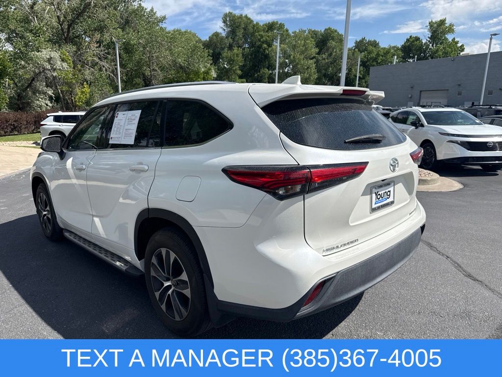2021 Toyota Highlander XLE - Photo 6