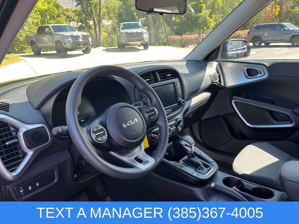 2025 Kia Soul LX - Photo 10