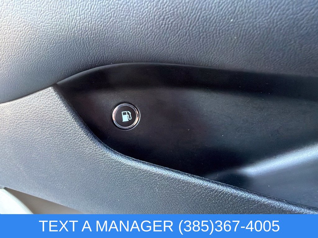 2024 Chrysler Pacifica PHEV Select - Photo 18
