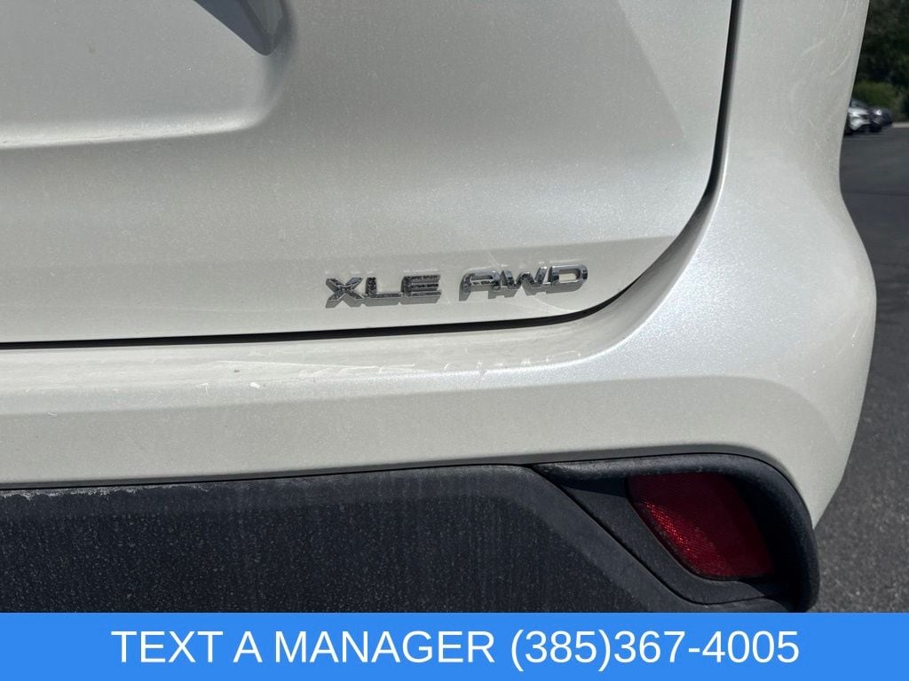 2021 Toyota Highlander XLE - Photo 10