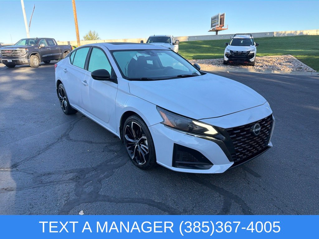 2023 Nissan Altima SR