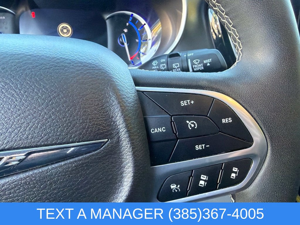 2024 Chrysler Pacifica PHEV Select - Photo 33