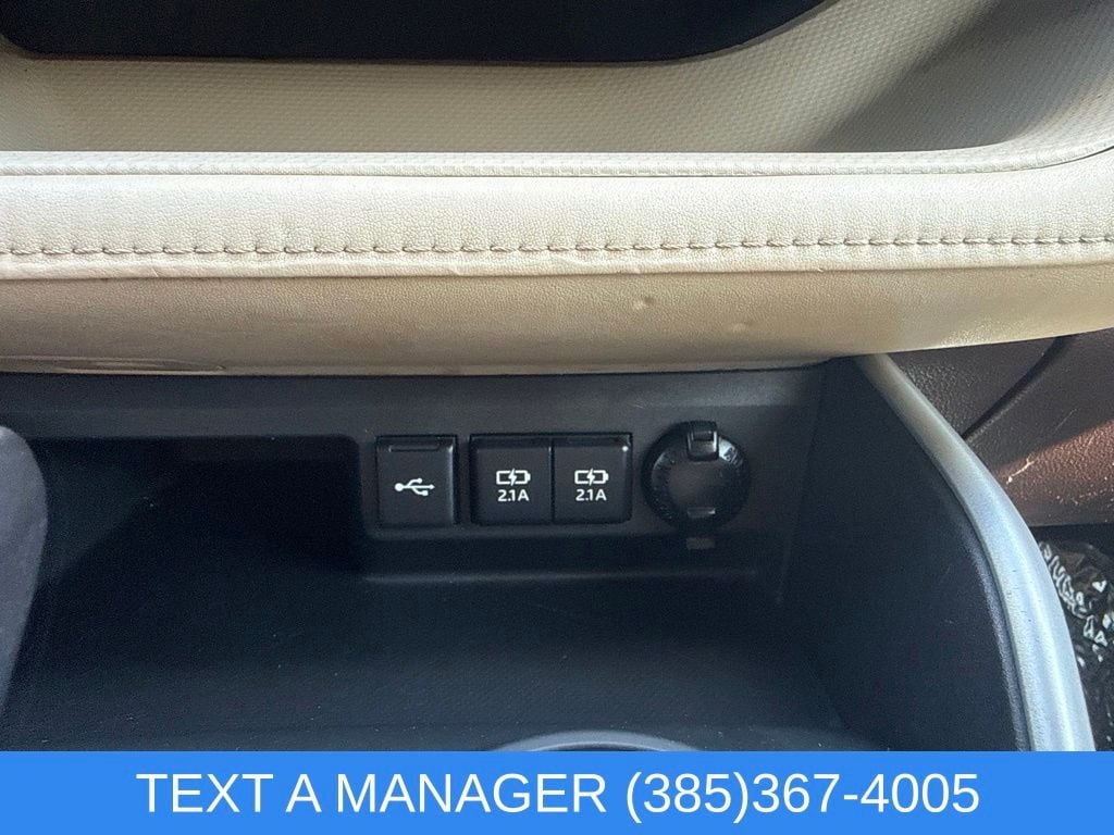 2021 Toyota Highlander XLE - Photo 23