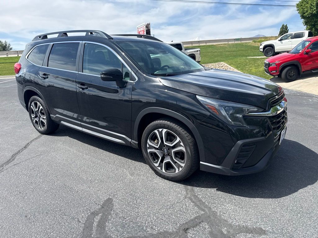 2023 Subaru Ascent Limited 7 Passenger's photo
