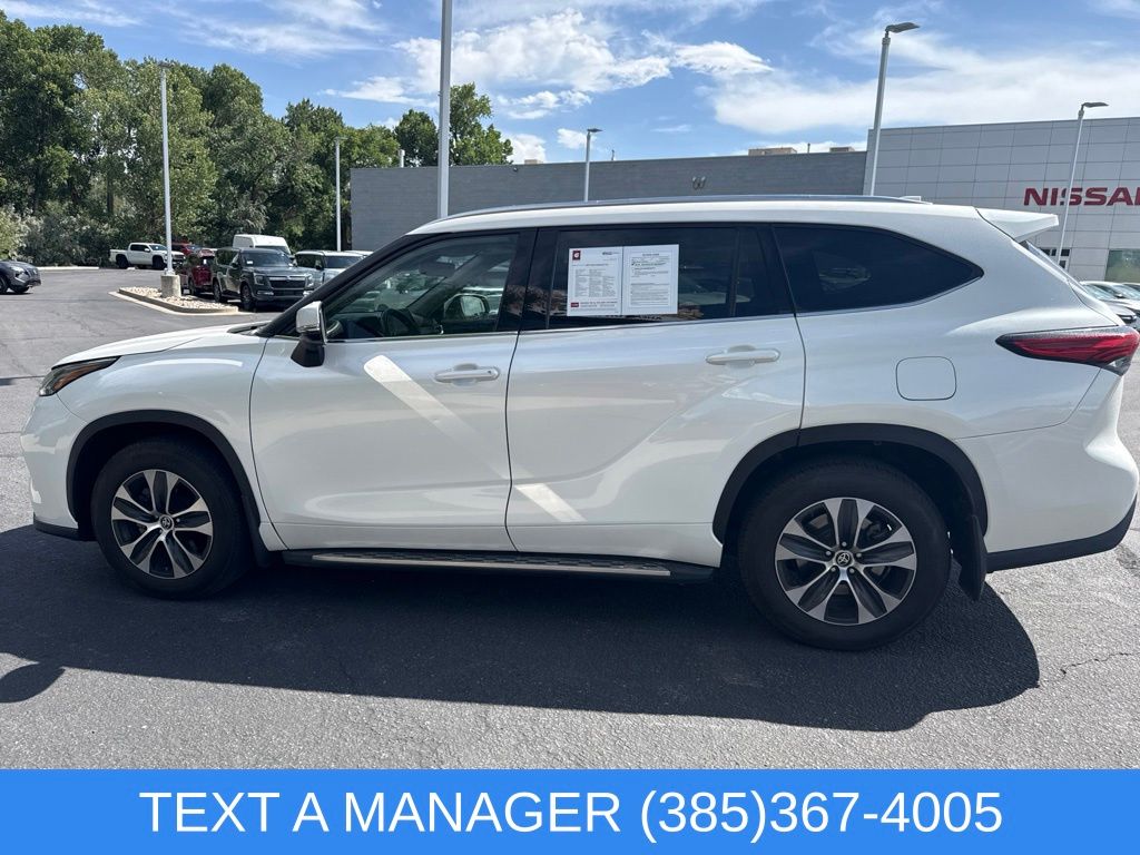 2021 Toyota Highlander XLE - Photo 7