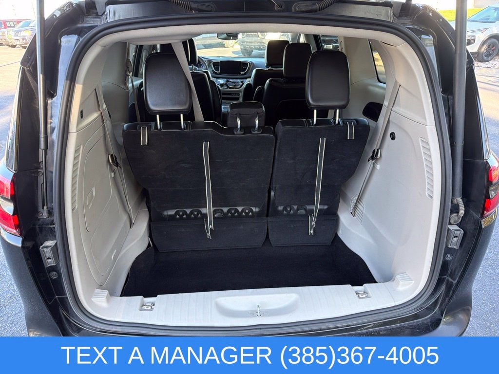 2024 Chrysler Pacifica PHEV Select - Photo 12