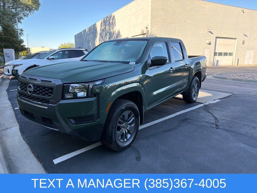 Used 2025 Nissan Frontier SV Truck Crew Cab