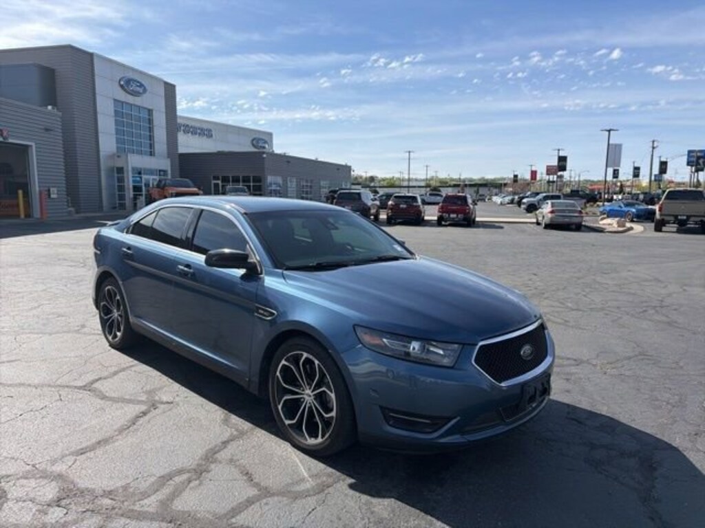 Certified 2018 Ford Taurus SHO Sedan