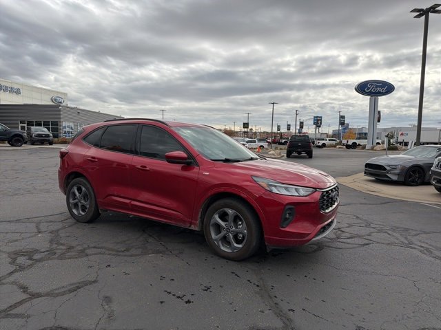 2023 Ford Escape ST-Line Select photo 4