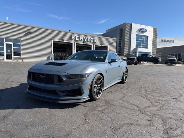 2024 Ford Mustang Dark Horse's photo