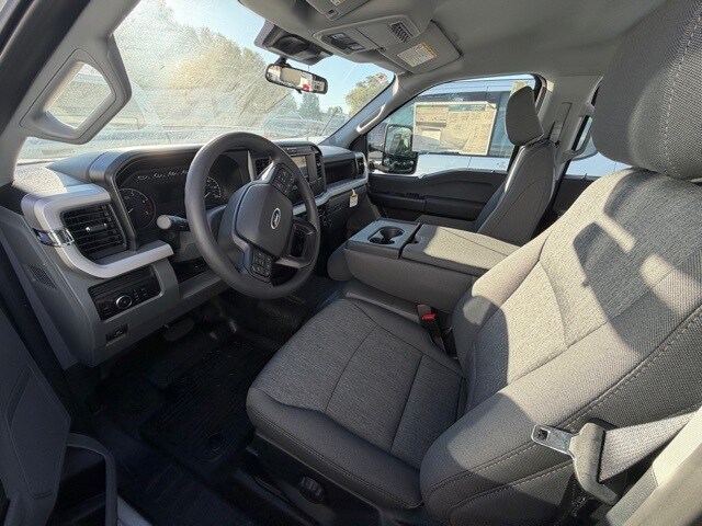 2026 Ford F-350 XL photo 4