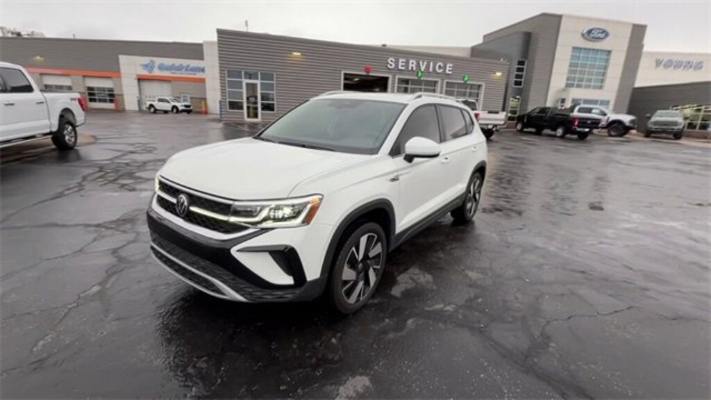 Used 2024 Volkswagen Taos 1.5T SEL SUV