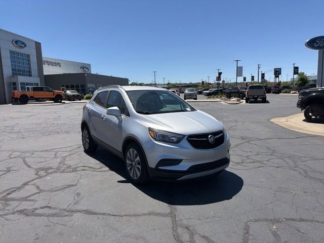 2018 Buick Encore Preferred's photo