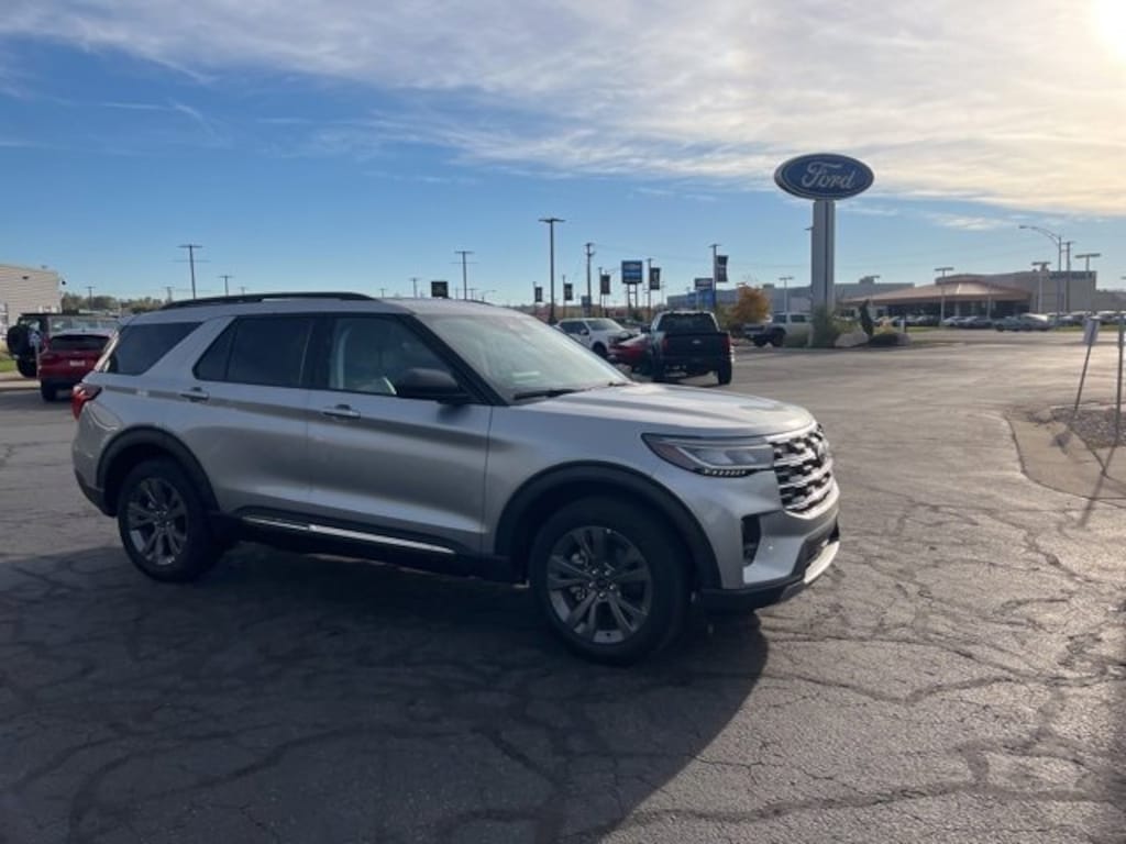 Used 2025 Ford Explorer Active SUV