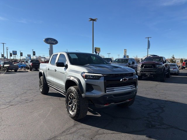 2025 Chevrolet Colorado ZR2's photo