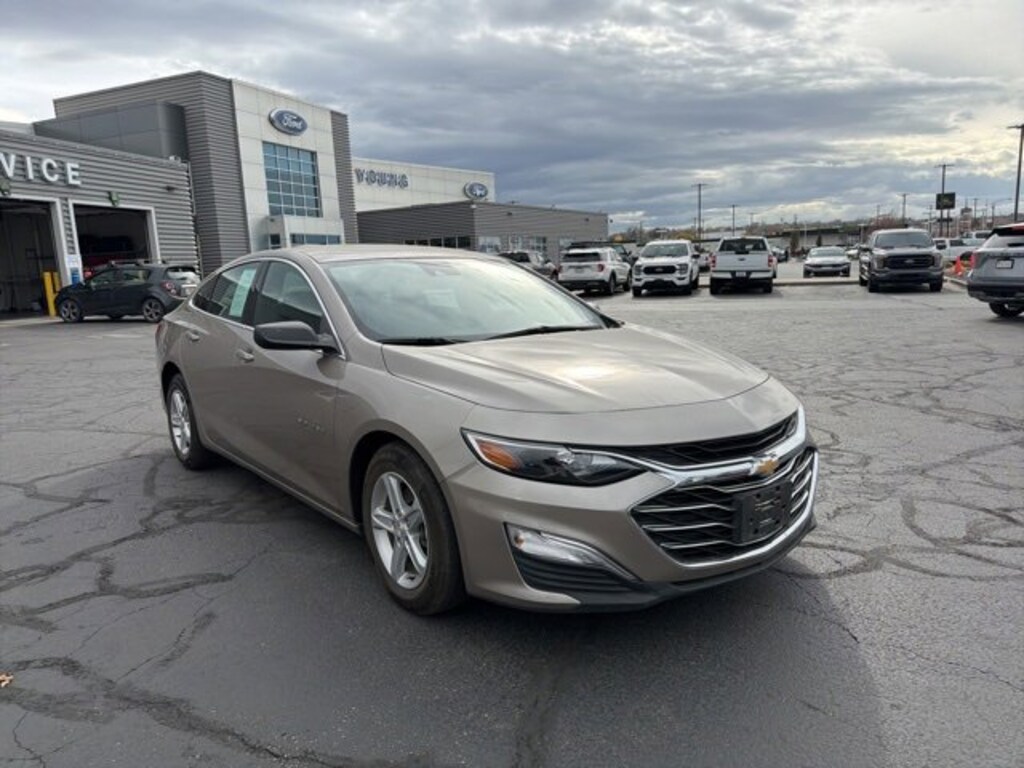 Used 2024 Chevrolet Malibu LS w/1FL Sedan