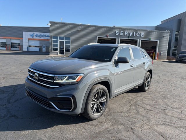 2022 Volkswagen Atlas Cross Sport SEL R-Line