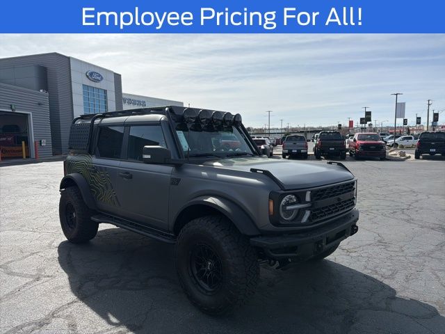 2025 Ford Bronco Badlands 4x4's photo
