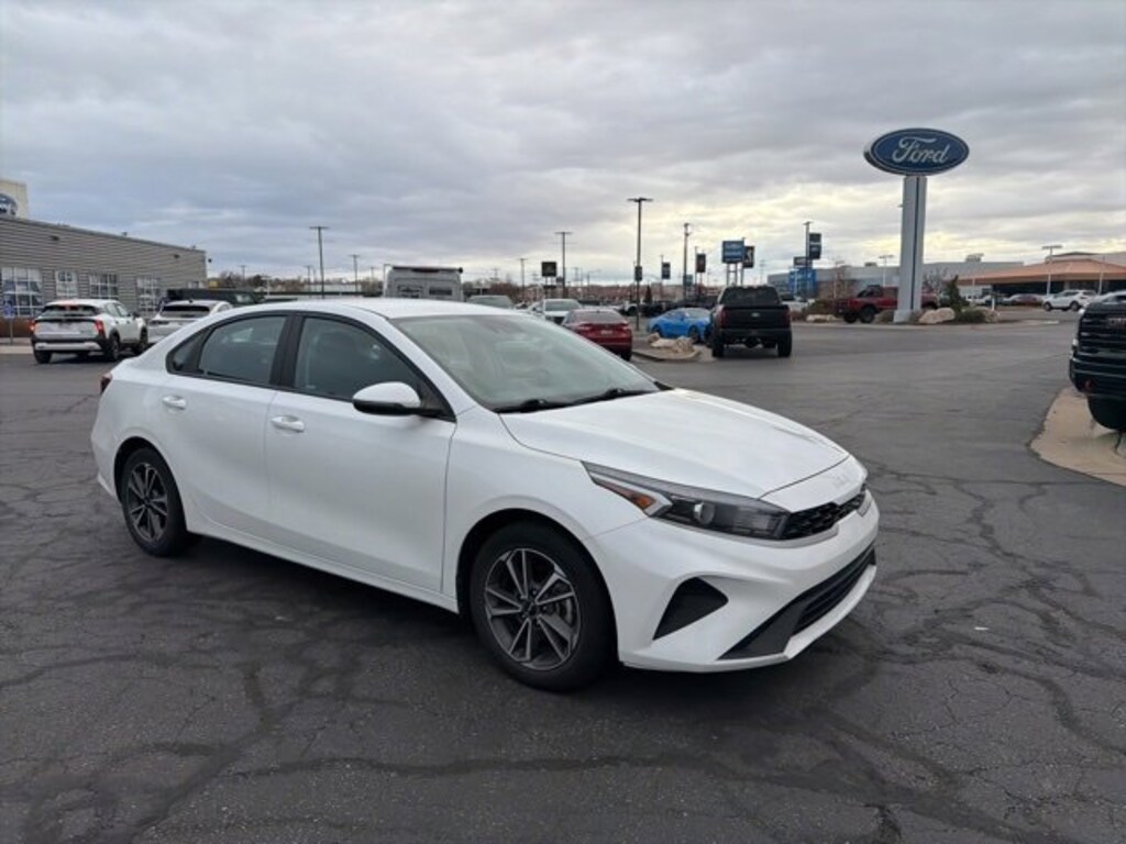 Used 2023 Kia Forte LXS Sedan