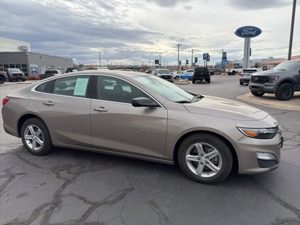 Used 2024 Chevrolet Malibu LS w/1FL Sedan