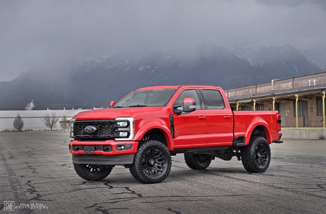 2025 Ford F-250 Black Widow Truck