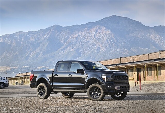 2025 Ford F-150 Lariat photo 4