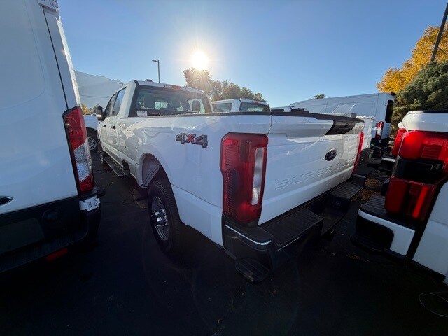 2026 Ford F-350 XL photo 2