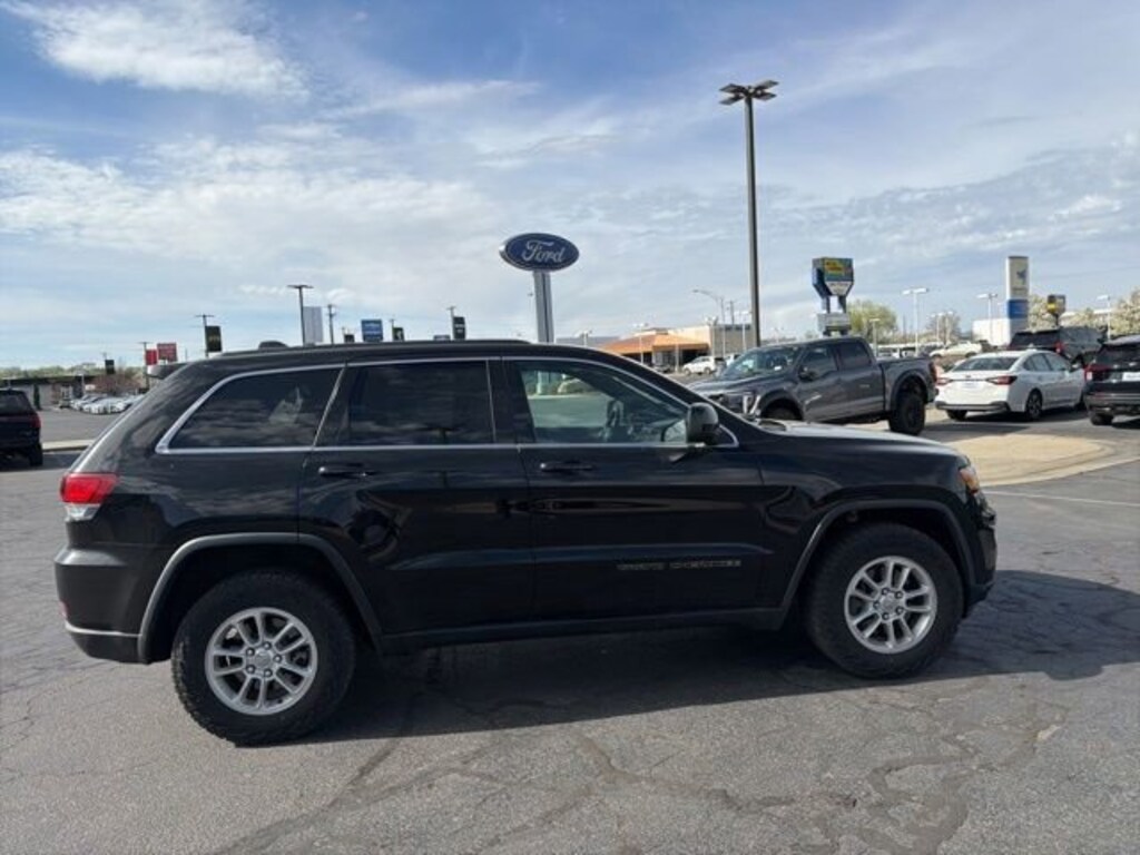 Used 2020 Jeep Grand Cherokee Laredo SUV