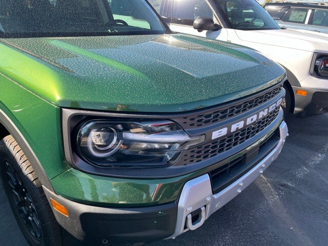 2025 Ford Bronco Sport Badlands photo 2