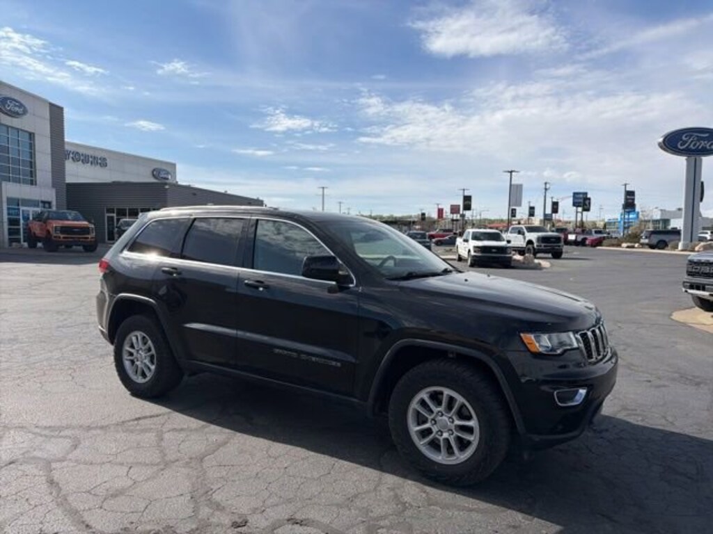 Used 2020 Jeep Grand Cherokee Laredo SUV