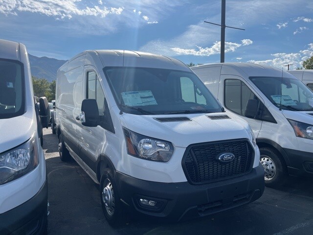 2024 Ford Transit photo 2