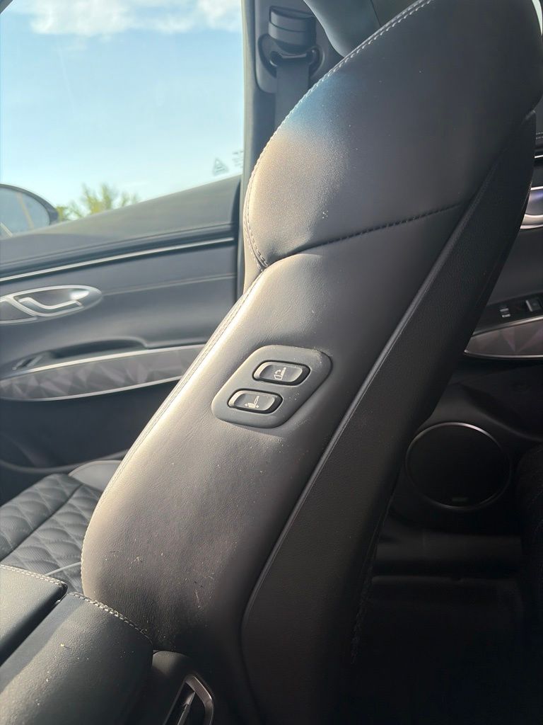 2025 GENESIS GV70 Sport - Photo 29