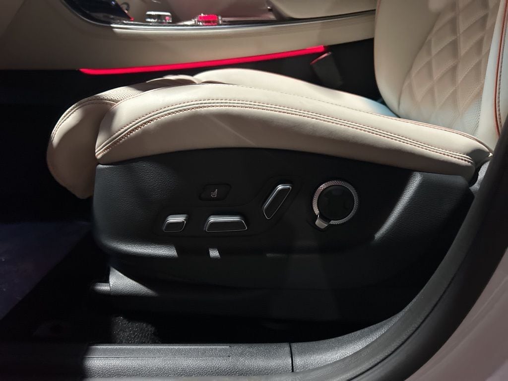 2026 GENESIS GV70 Sport Prestige - Photo 13