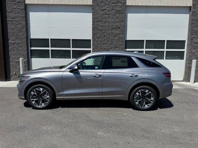 2026 Genesis Electrified GV70 Advanced photo 2