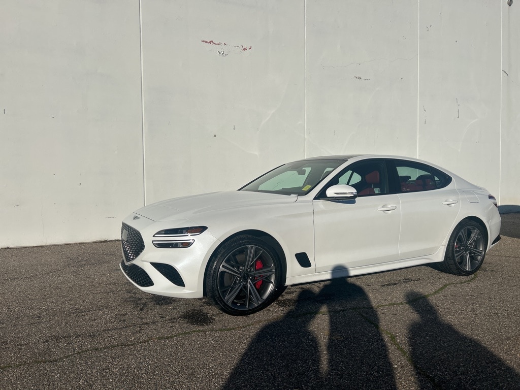 2025 GENESIS G70 Standard's photo