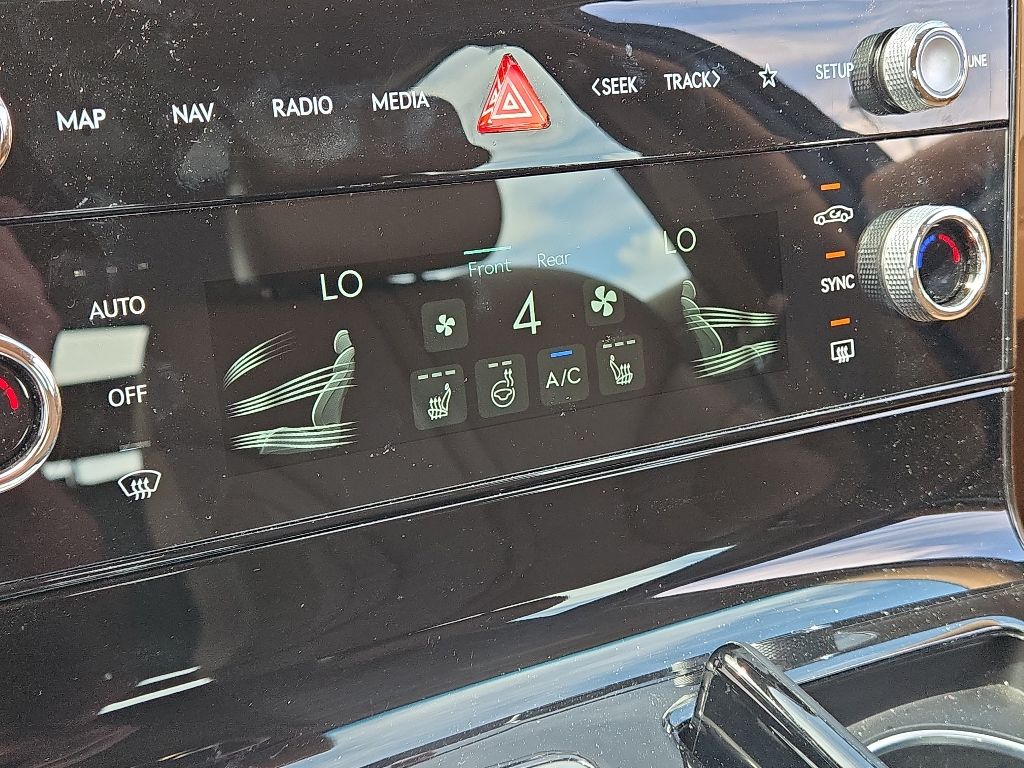 2025 GENESIS G80 Base - Photo 19