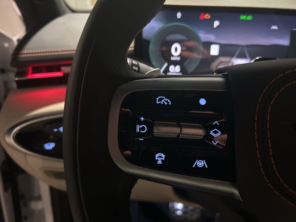 2026 GENESIS GV70 Sport Prestige - Photo 16