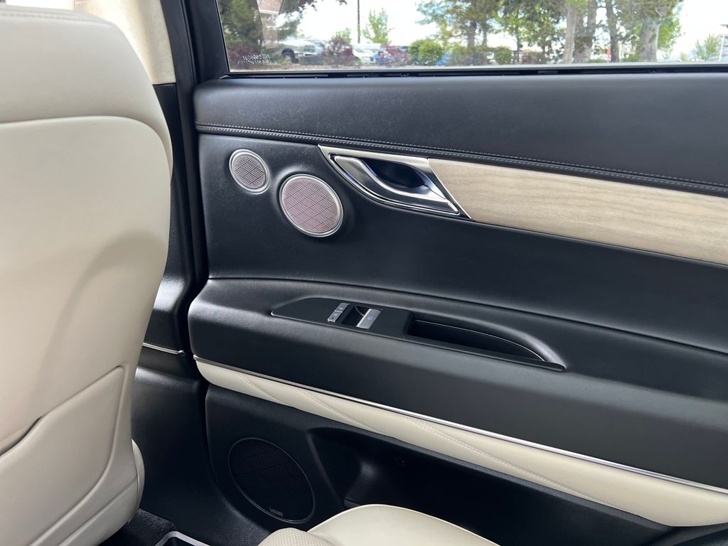 2024 GENESIS GV80 Standard - Photo 30