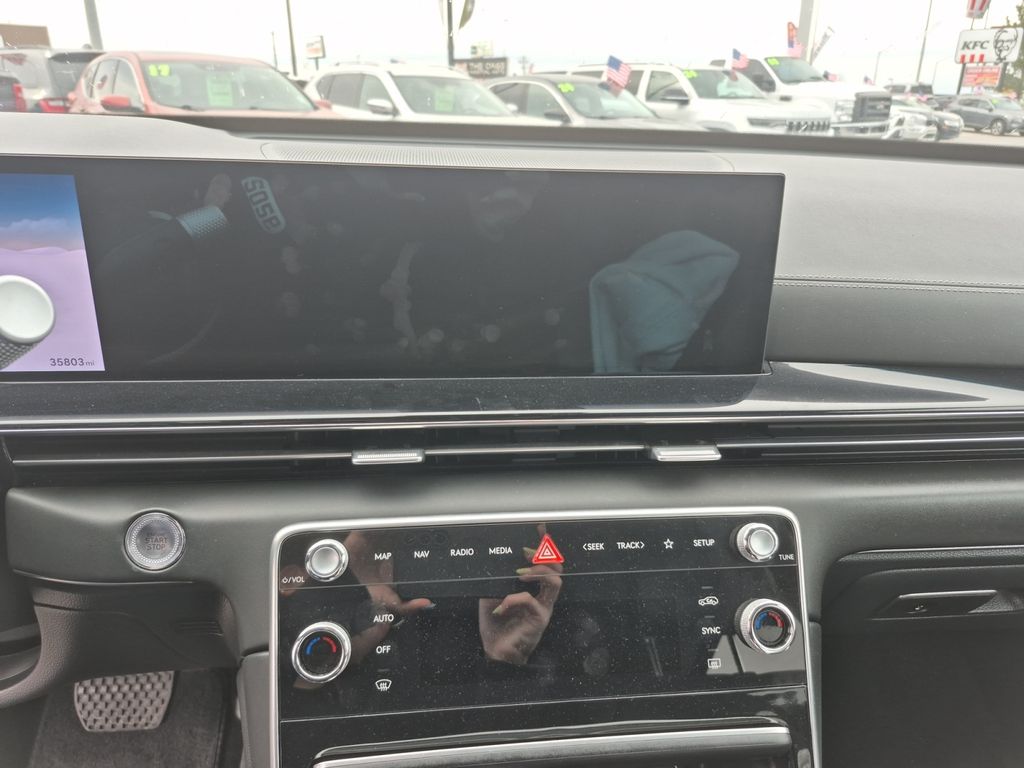 2025 GENESIS GV80 Standard - Photo 21
