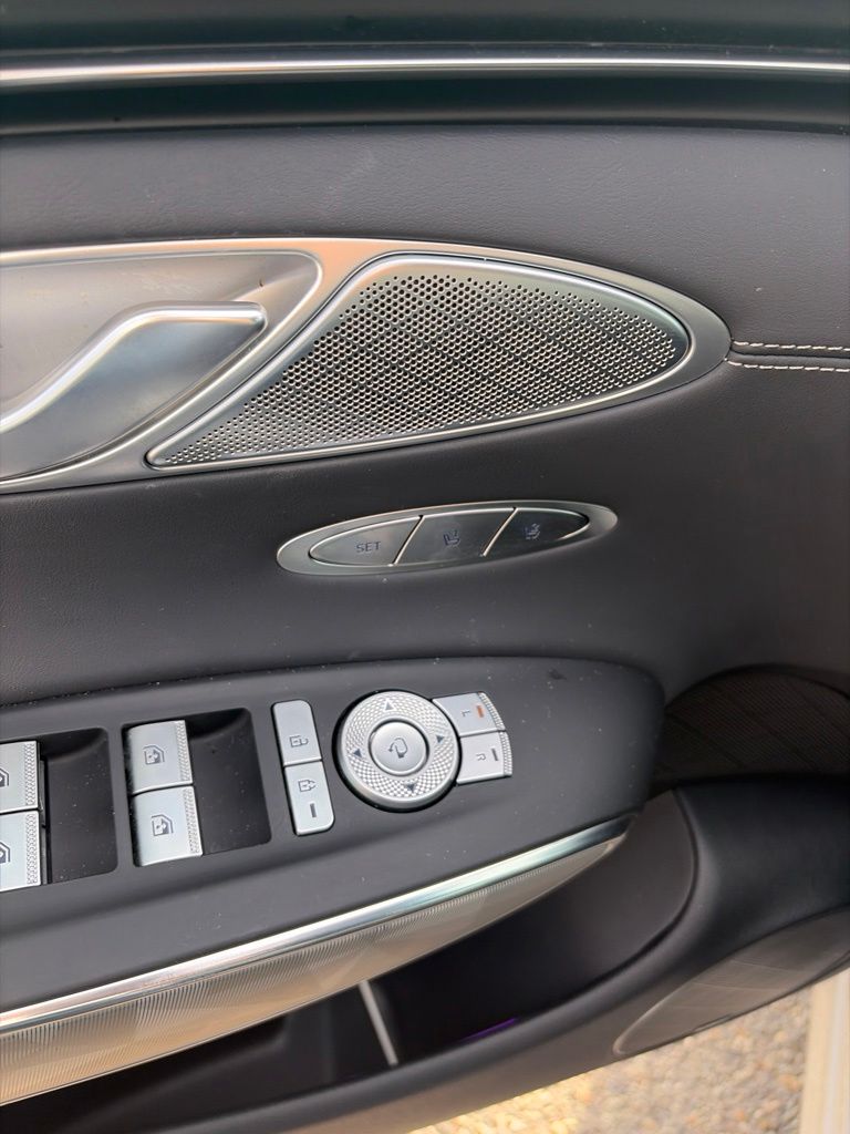 2025 GENESIS GV70 Sport - Photo 11
