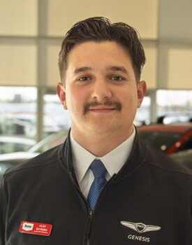 Staff member ALEX OUTEIRO from ID_0e6ab24d5264