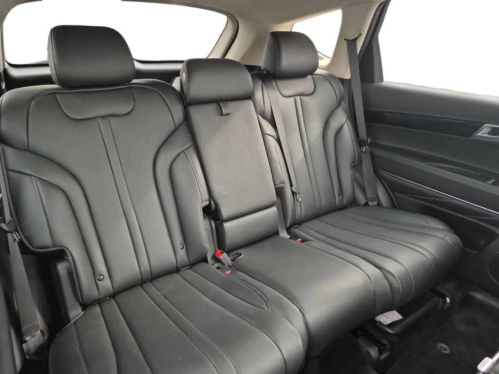 2025 GENESIS GV80 Standard - Photo 18