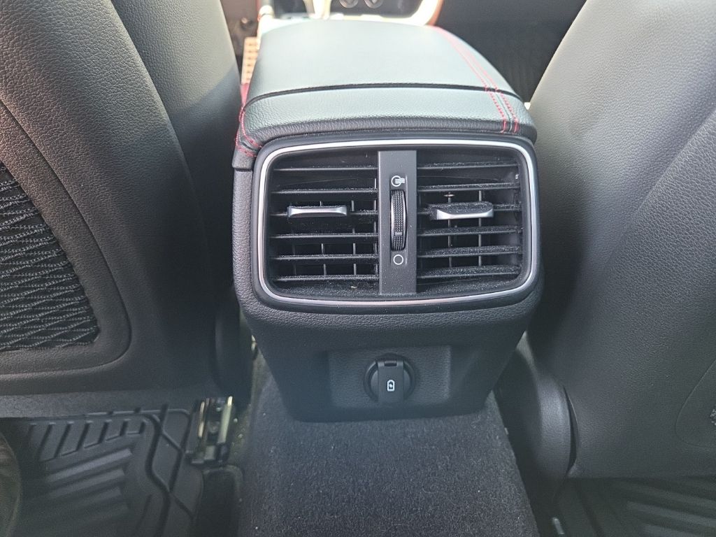 2023 GENESIS G70 Standard - Photo 22