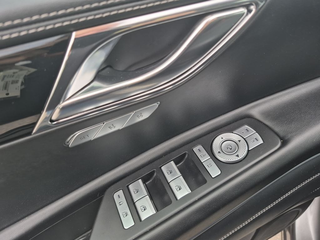 2025 GENESIS GV80 Standard - Photo 11