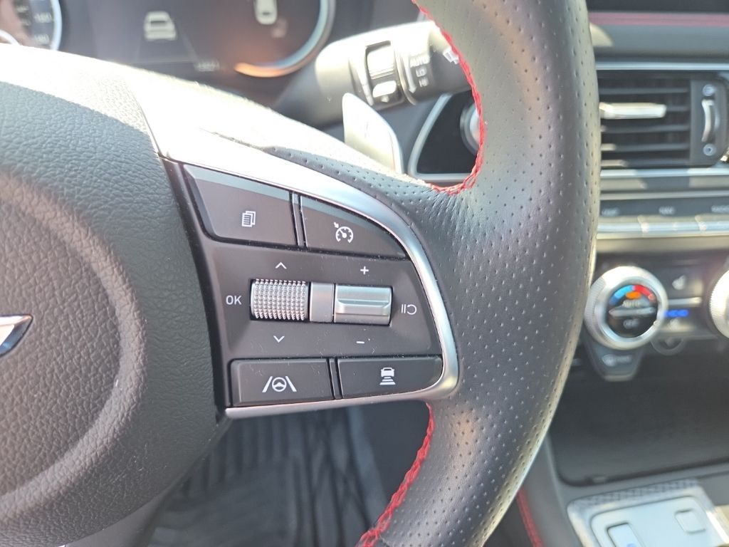 2023 GENESIS G70 Standard - Photo 14