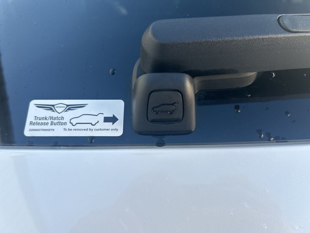 2026 GENESIS GV70 Select - Photo 32