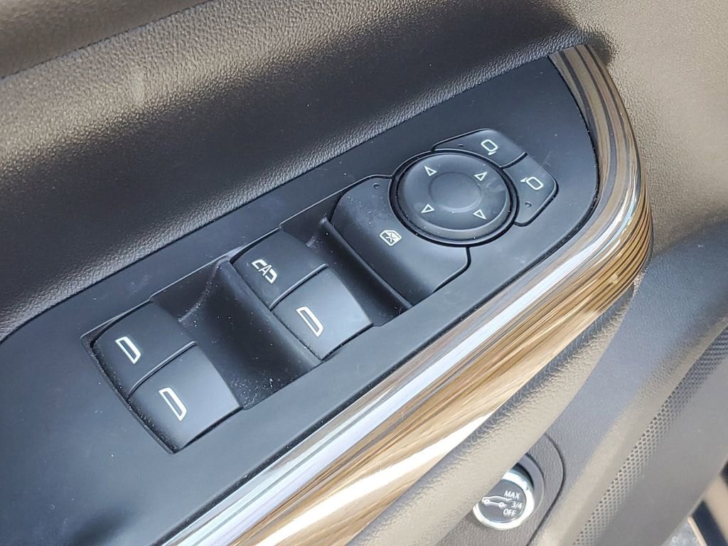 2023 GMC Acadia SLE - Photo 23