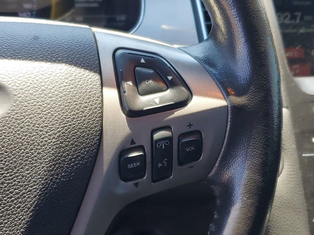 2016 Ford Taurus SEL - Photo 14